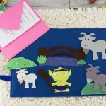 3 goats felt board set spread on travel play mat